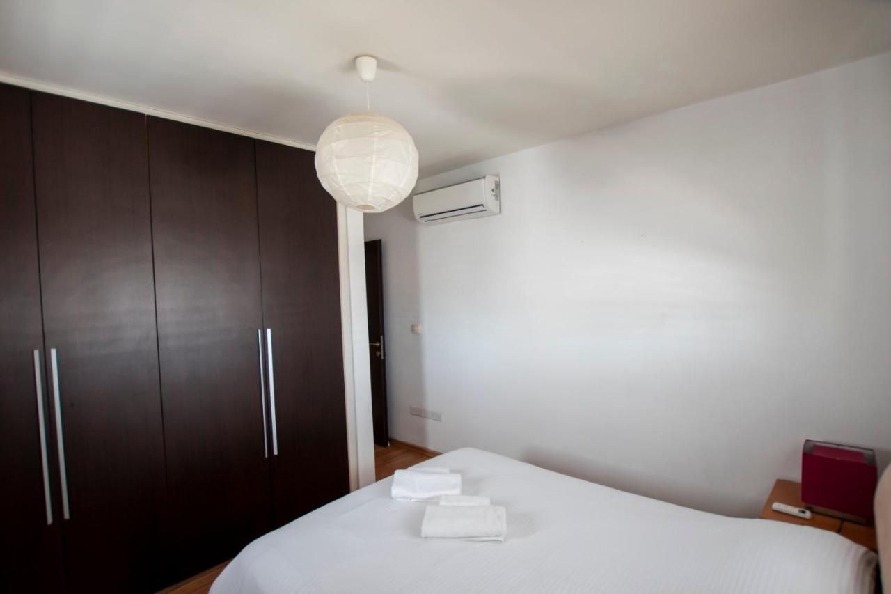 Glabur Stays - The Executive 2 Bdr - Nicosia City, Free Parking & Wifi, Welcomes You!!! Exteriör bild