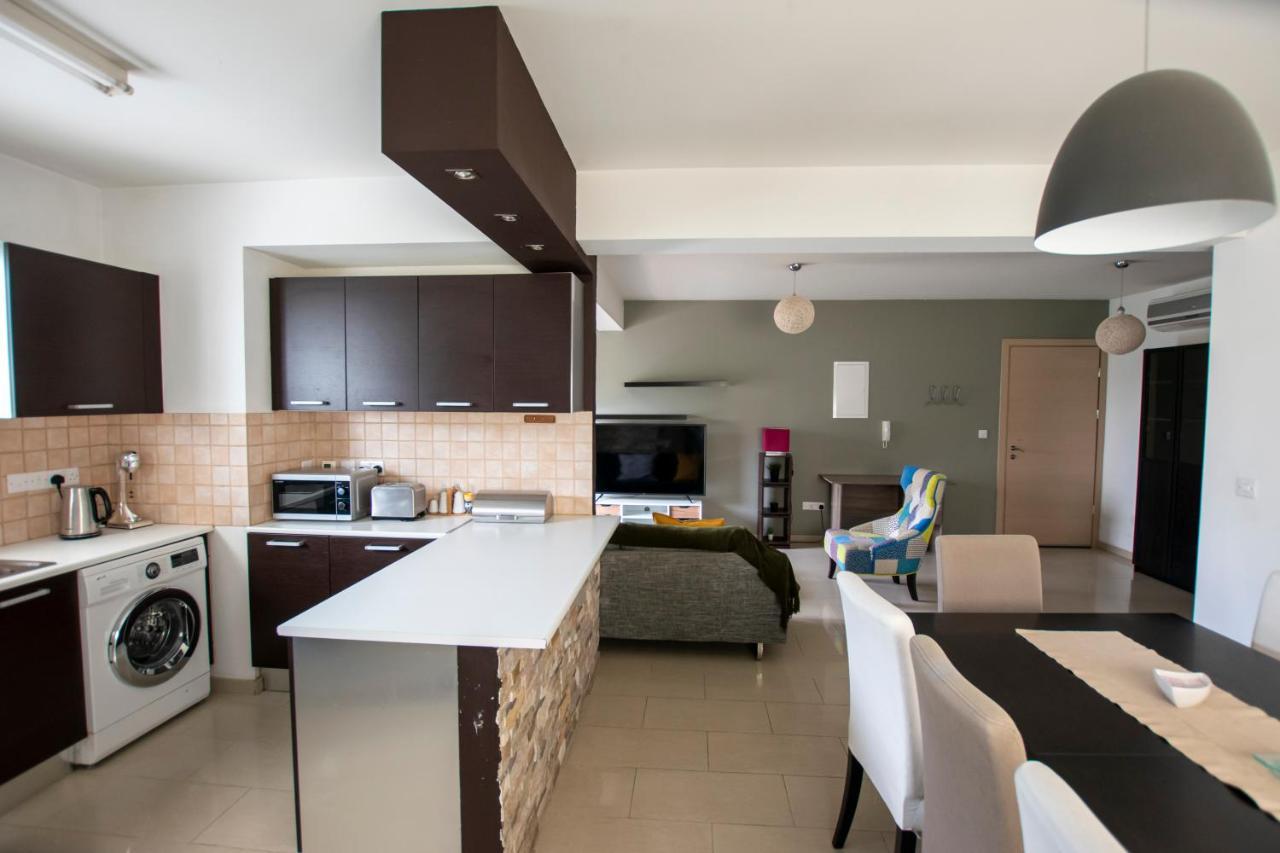 Glabur Stays - The Executive 2 Bdr - Nicosia City, Free Parking & Wifi, Welcomes You!!! Exteriör bild